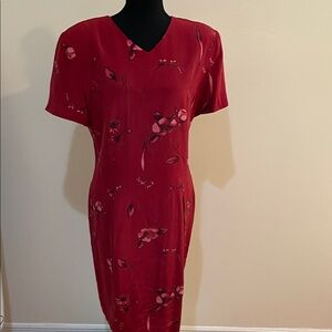 Chic Red Floral Midi Dress